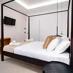 Lux Santa Lucia 住宿加早餐酒店 4*