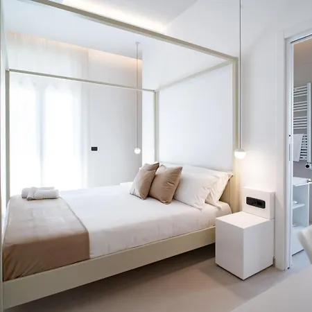 Lux Santa Lucia *